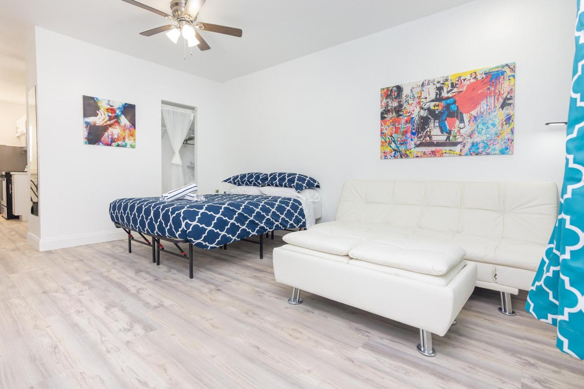 Ocean Drive Deco W/2 Queen Beds, Steps 2 Appartamento *