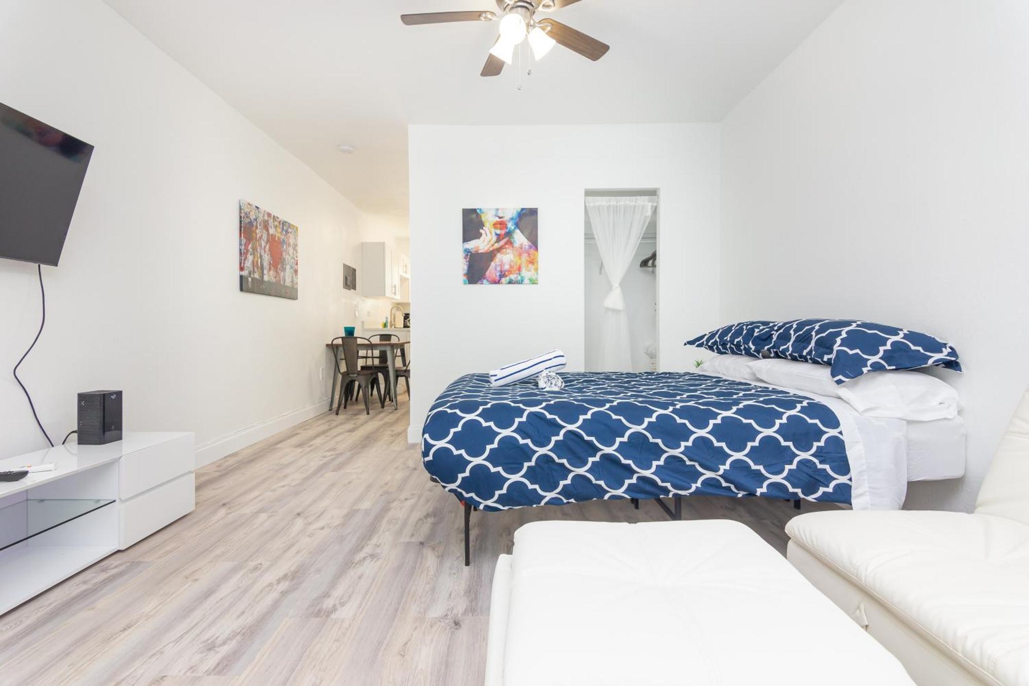 Appartement Ocean Drive Deco W/2 Queen Beds, Steps 2