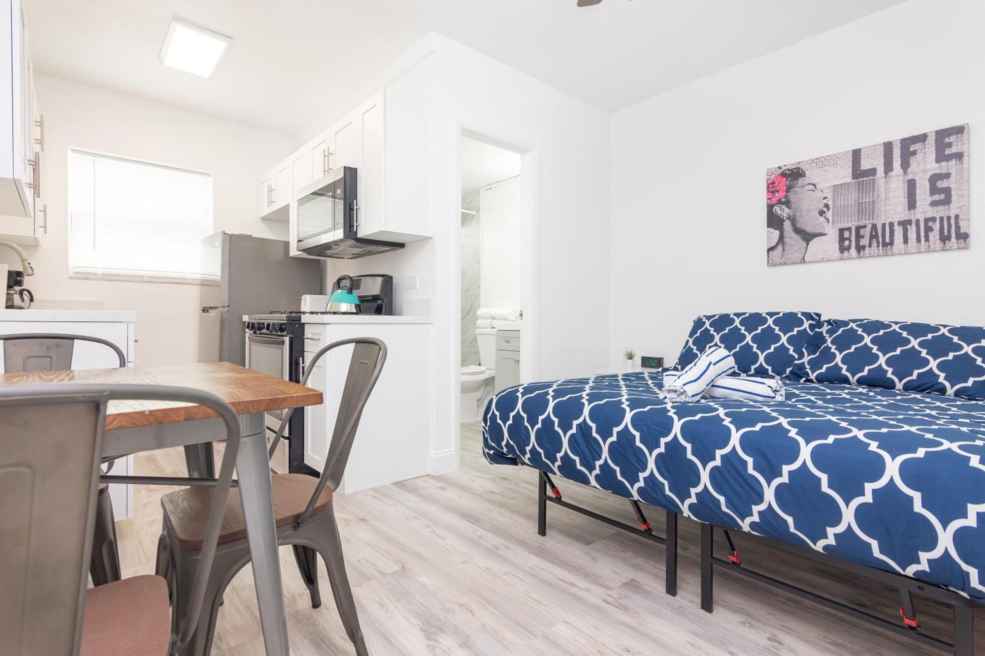 Appartement Ocean Drive Deco W/2 Queen Beds, Steps 2